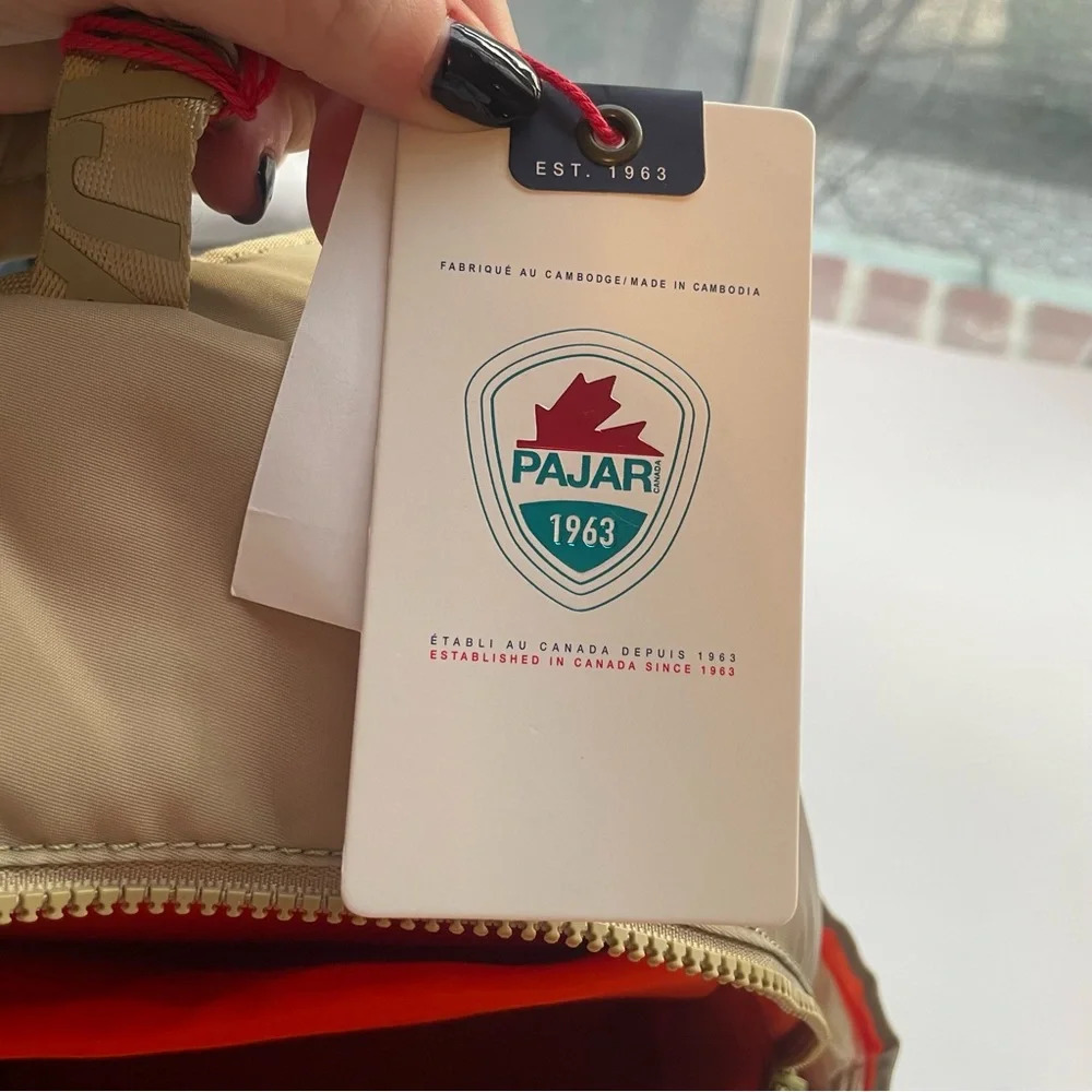 NWT Pajar Twill Dome Backpack Vert Clair/Light Green (Tan/Orange) MSRP $125 - Picture 7 of 15